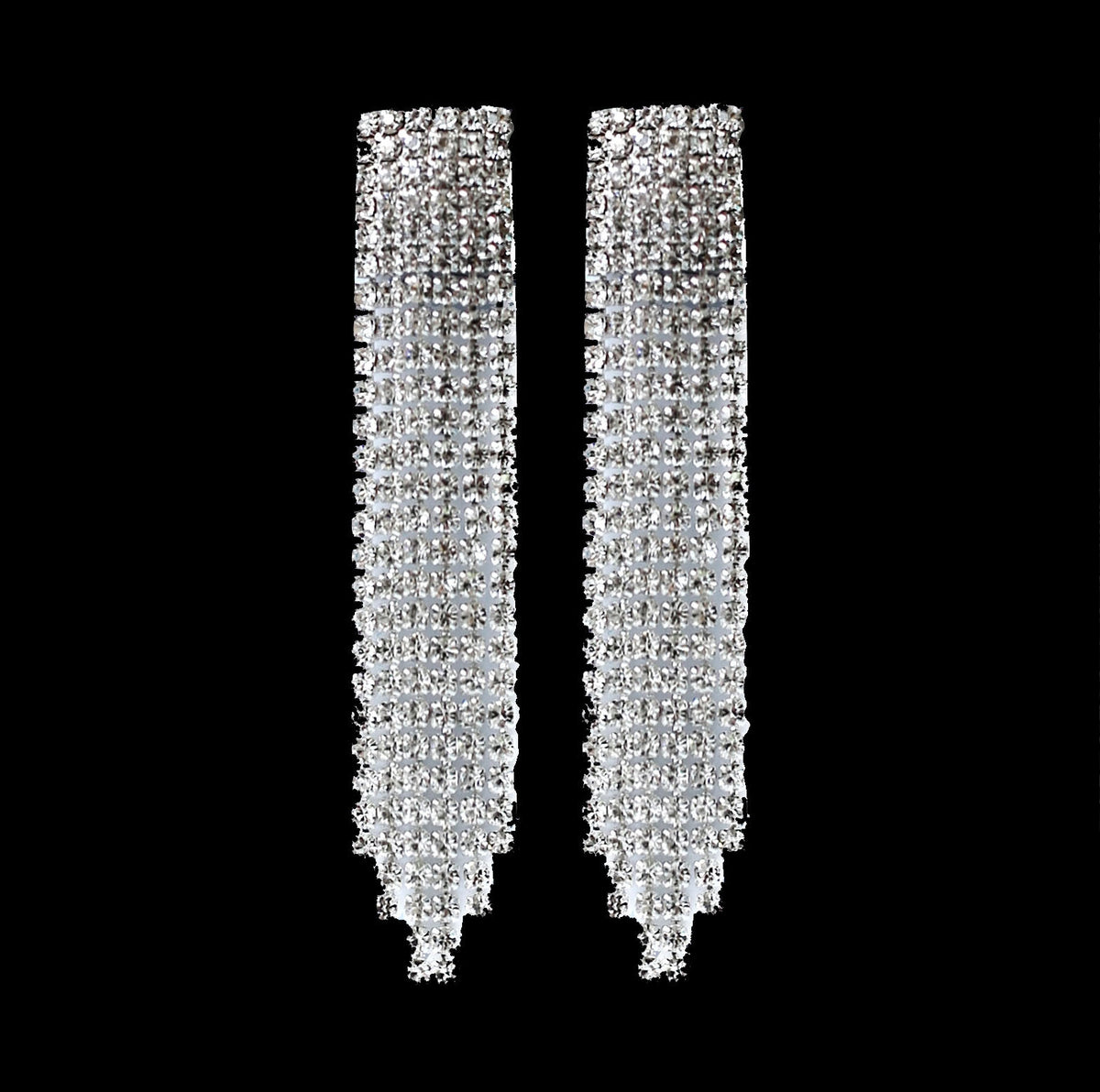 Escora fantastically beautiful sparkling silver earrings