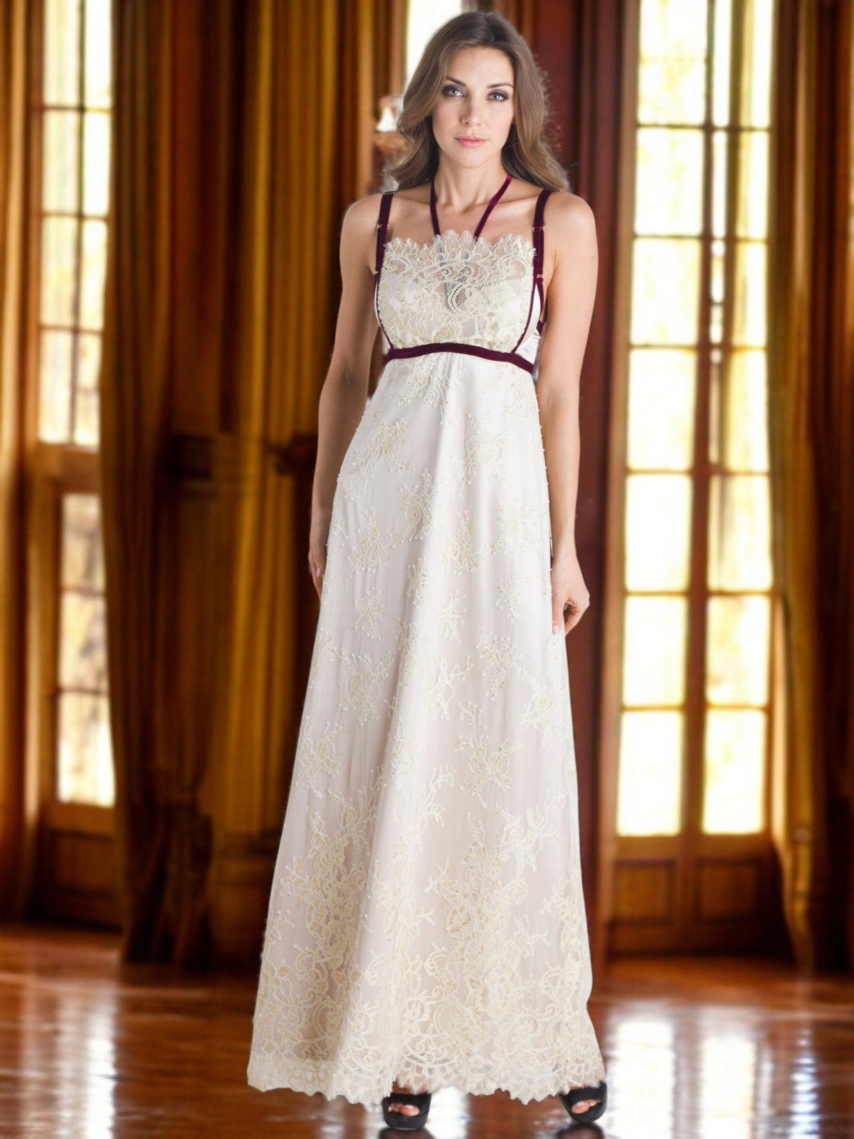 V.I.P.A Moulin rouge beige jurk